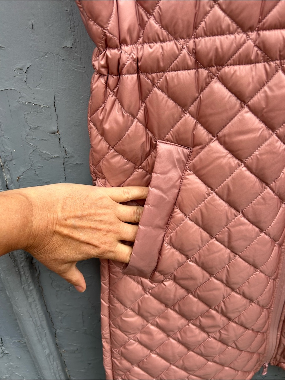 MaxMara Leisure Sleeveless puffer jacket, BNWT, size 8 (fits small) - Picture 7 of 12
